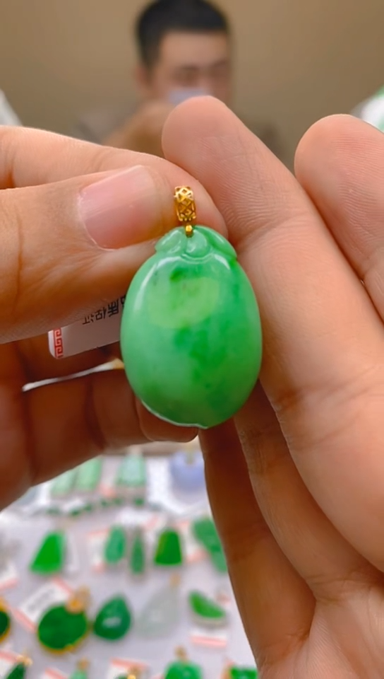 【闪购商品】翡翠颈饰18K金镶嵌新号开播，全场乱卖