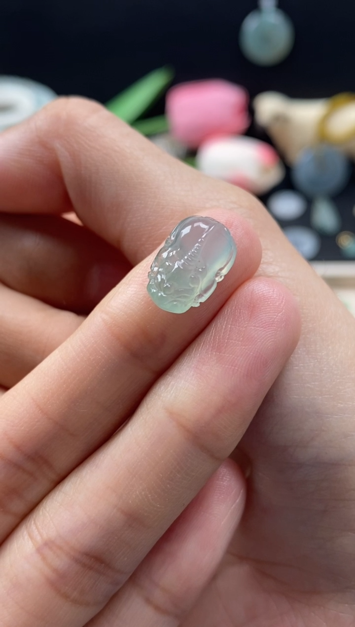 【闪购商品】翡翠颈饰未镶嵌翡翠冰晴貔貅