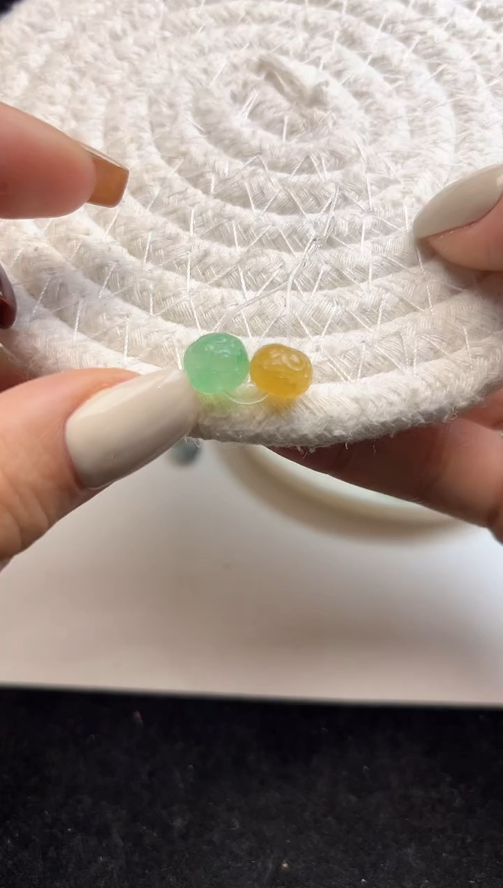 未镶嵌定制翡翠2500+250黄绿仿古珠-wxq176