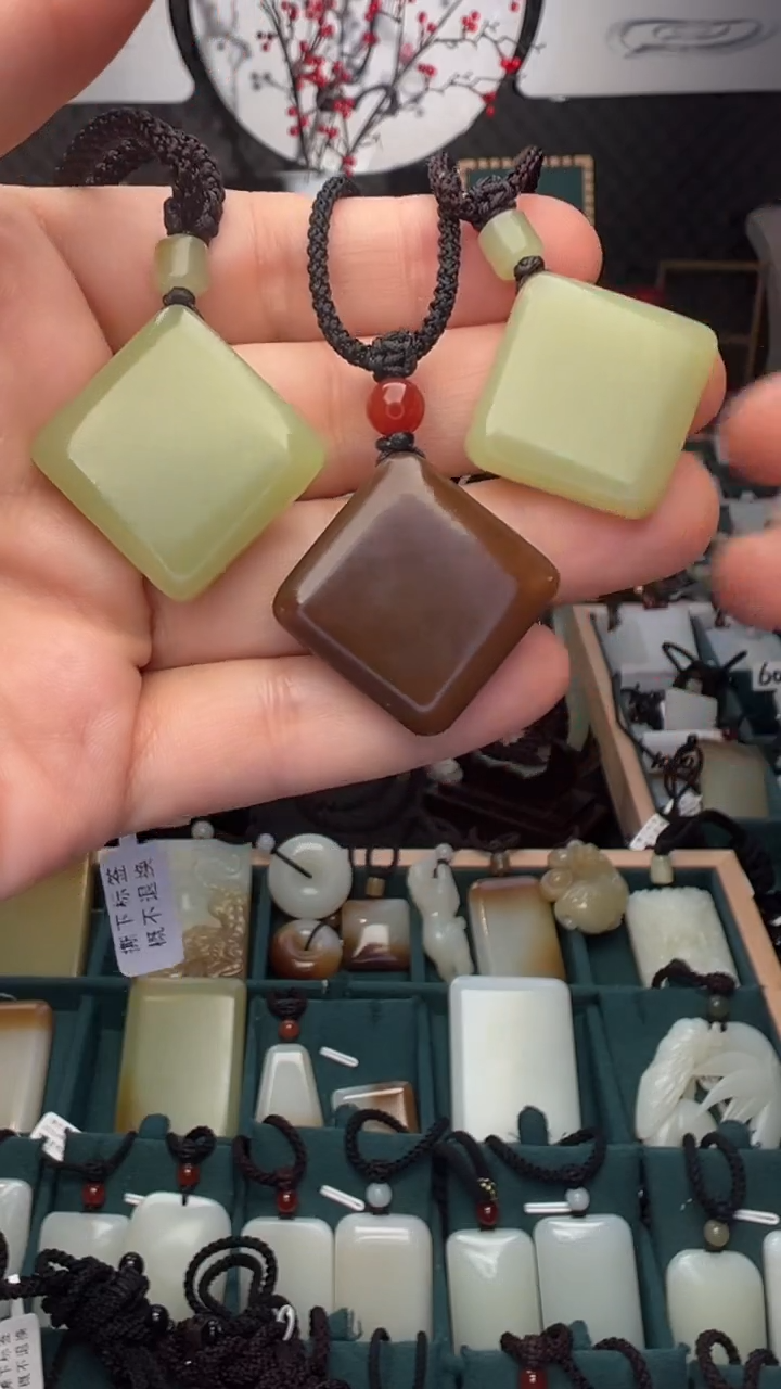 颈饰未镶嵌和田玉8