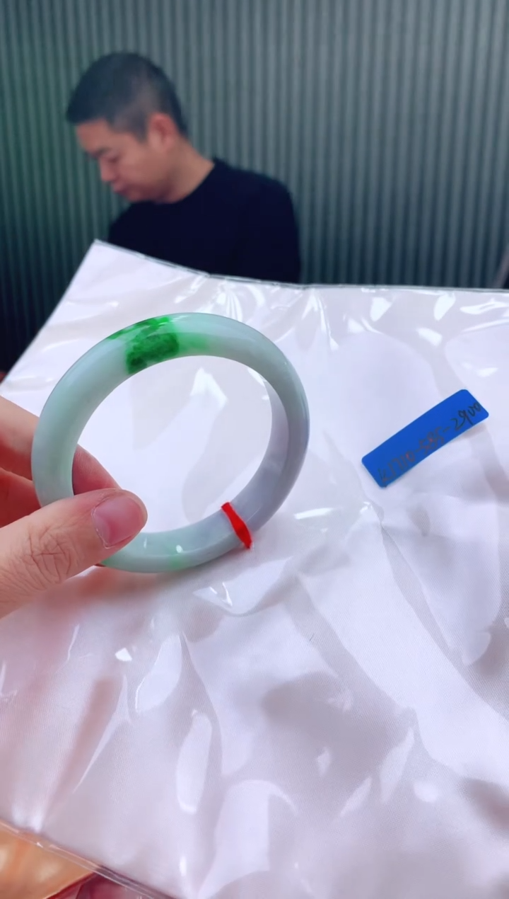 未镶嵌手镯翡翠111