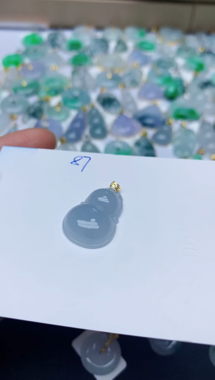 【闪购商品】翡翠颈饰18K金镶嵌天然翡翠A货   