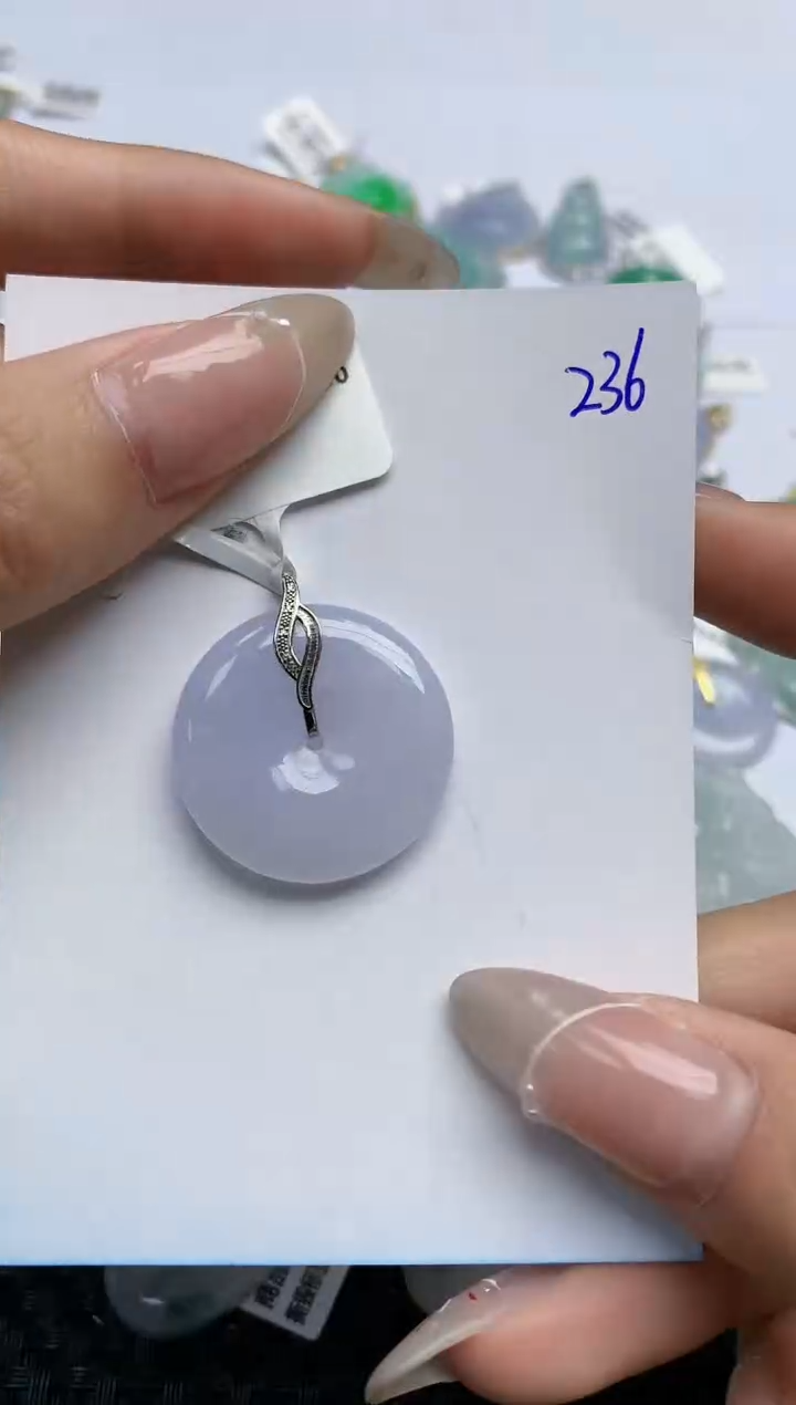 【闪购商品】翡翠颈饰18K金镶嵌天然翡翠A货