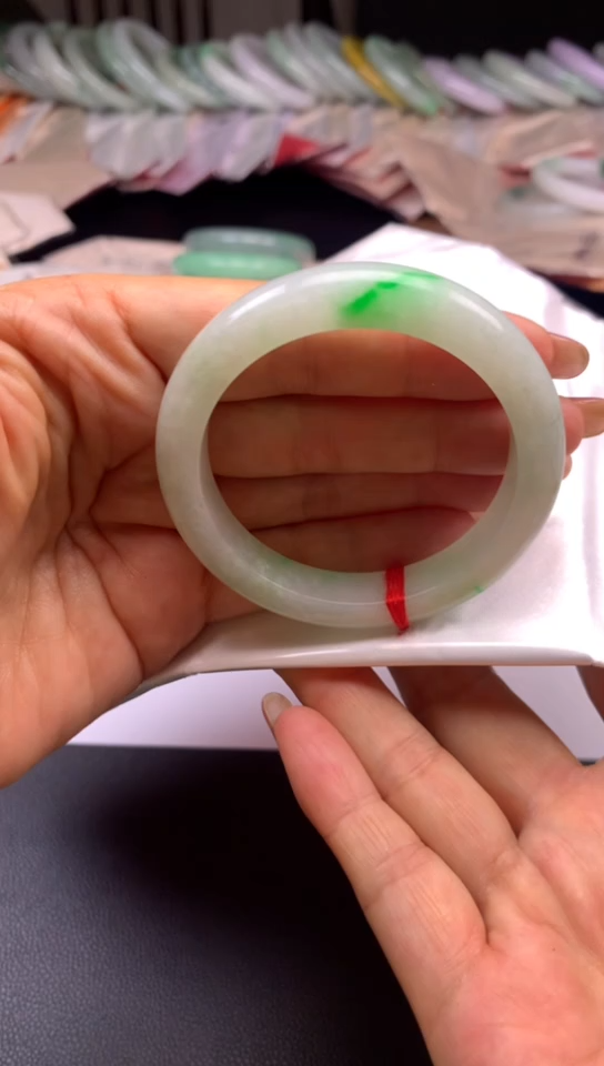 未镶嵌手镯（开口镯）翡翠缅甸天然翡翠A货手镯