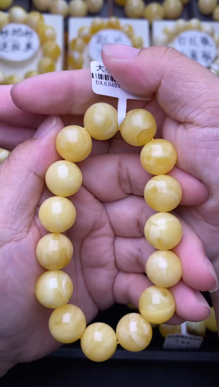 裸石琥珀未镶嵌大小姐珠宝严选96