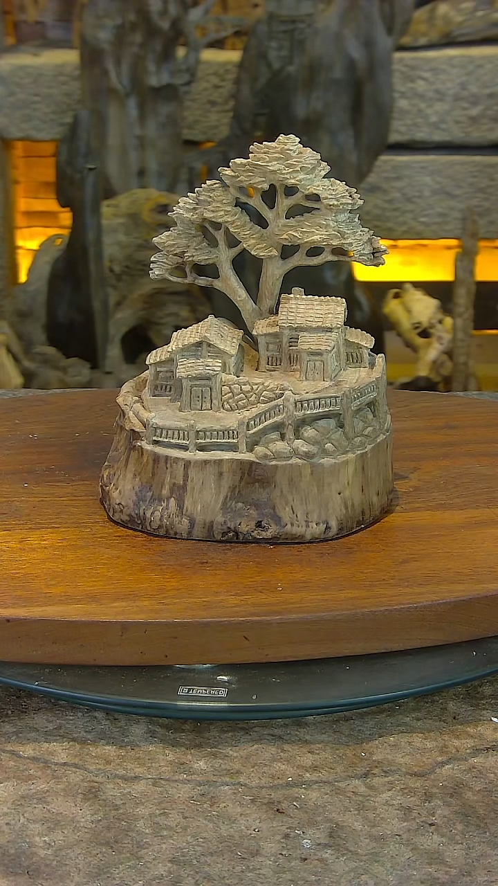 木松下隐舍金丝楠木山水摆件