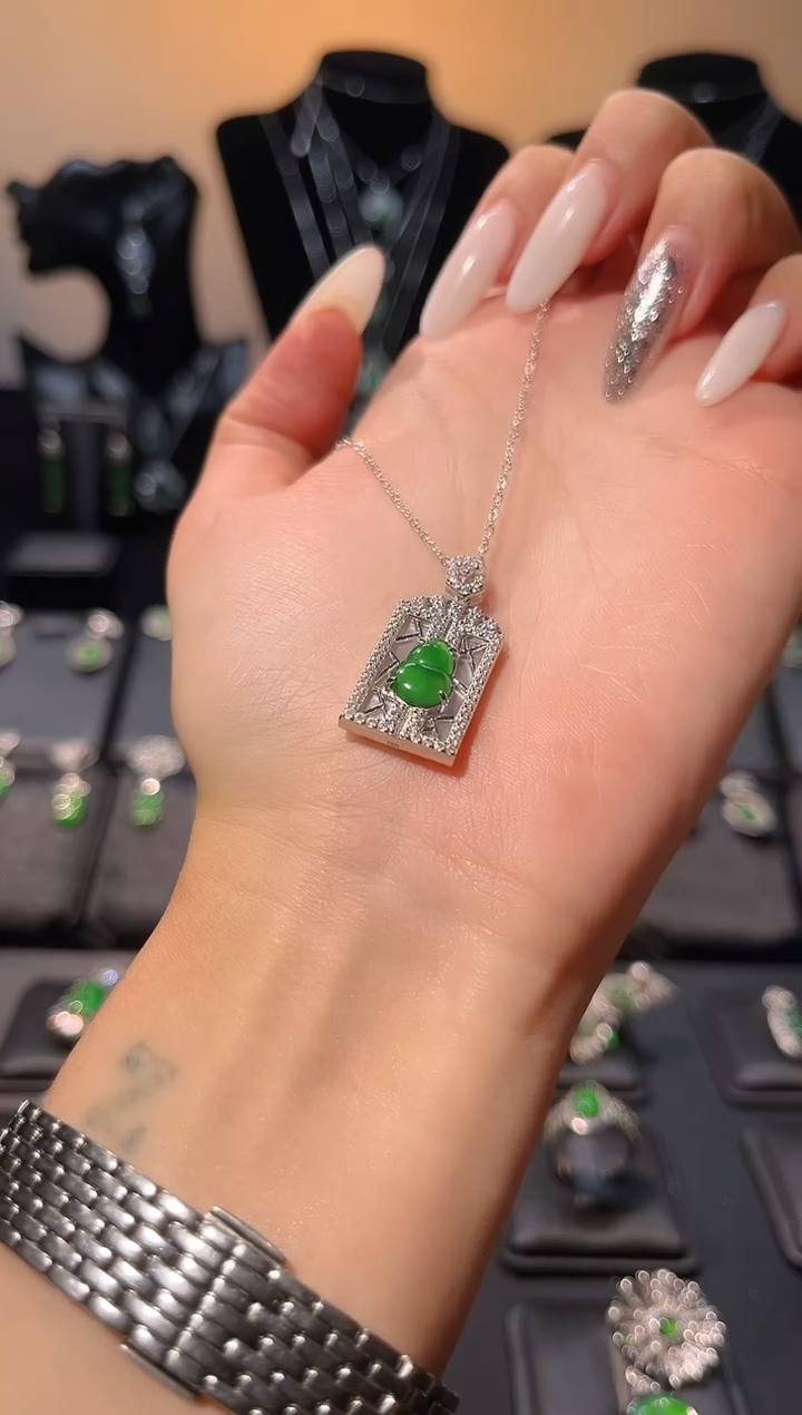 吊坠(不含链)银S925镶嵌翡翠葫芦