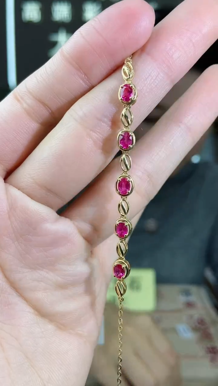 【闪购商品】红宝石手链18K金镶嵌手链