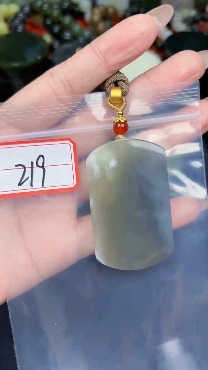 颈饰未镶嵌和田玉和田玉