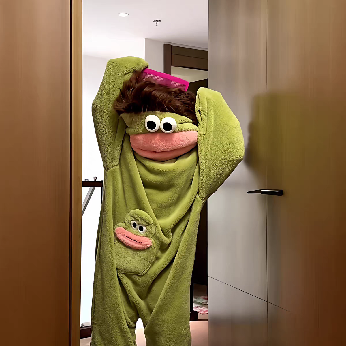原创大嘴怪搞怪连帽睡袍加厚抽象搞笑情侣可外穿丑鱼睡衣连体衣