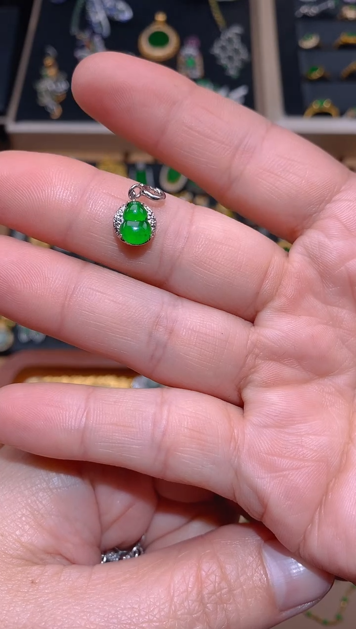 【闪购商品】翡翠吊坠(不含链)银S925镶嵌万能扣