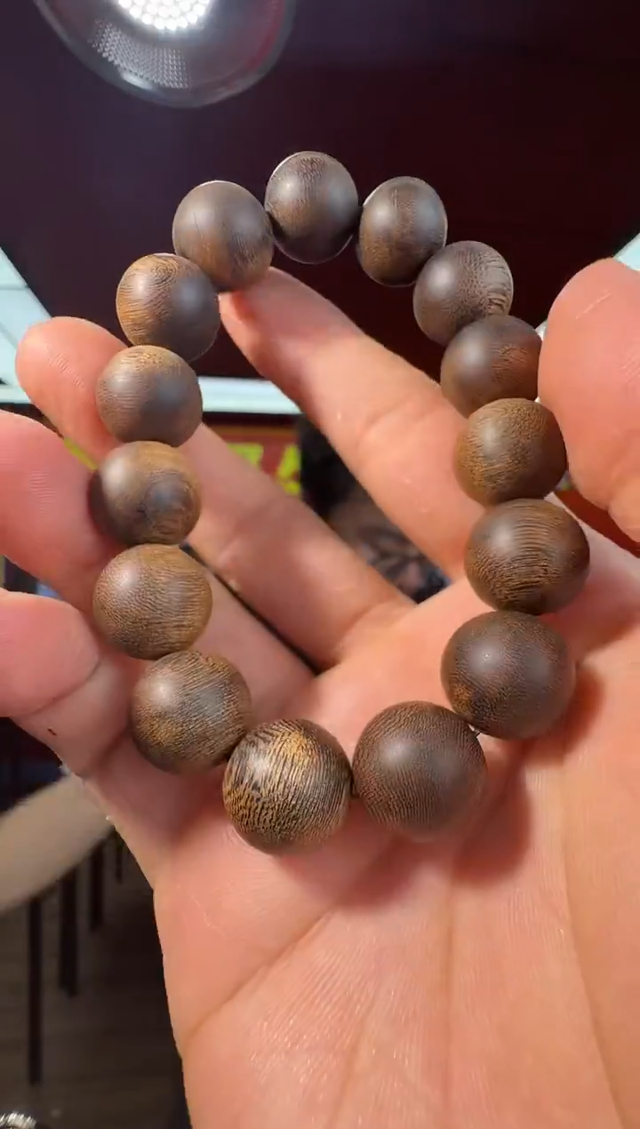 沉香手串q96都彭多样性发一