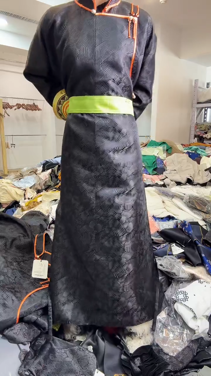 女士  XL码     135斤