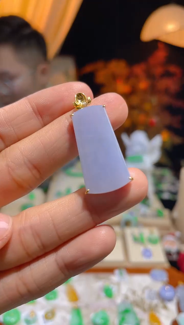 【闪购商品】翡翠颈饰18K金镶嵌假一赔三