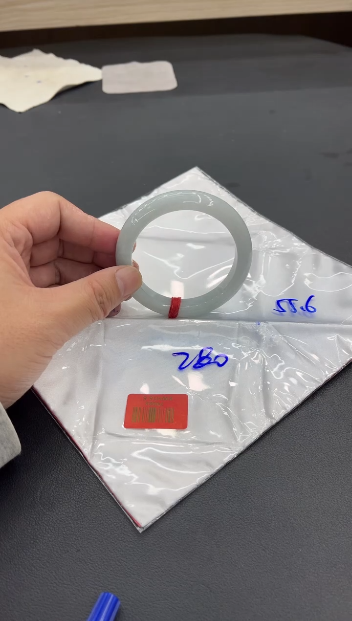 未镶嵌手镯翡翠翡翠手镯