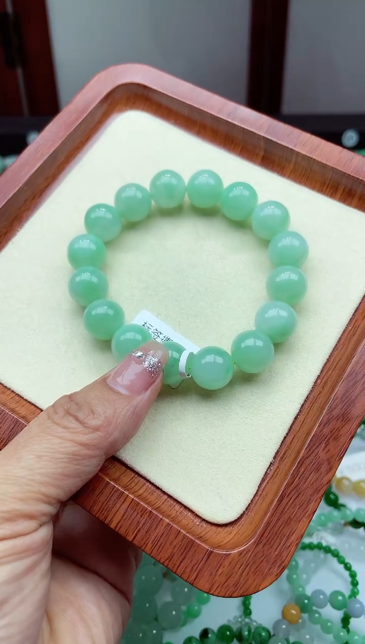 【闪购商品】翡翠手链未镶嵌翡翠