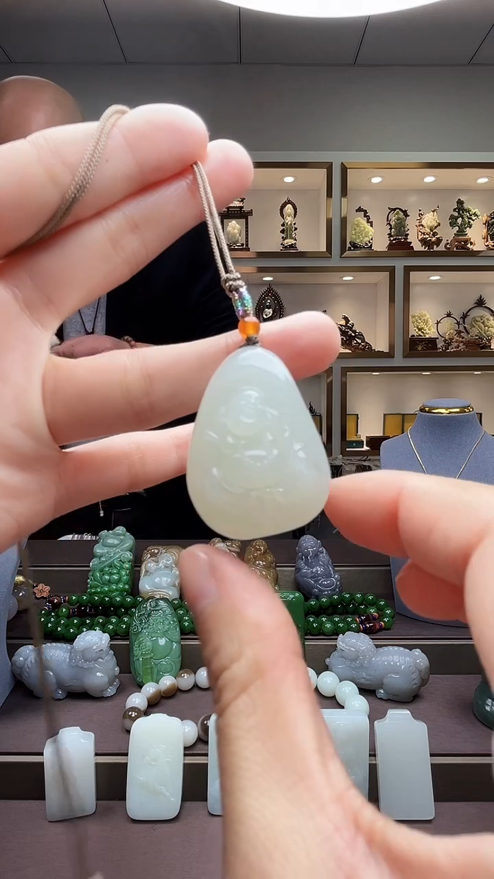 【闪购商品】和田玉颈饰未镶嵌苏