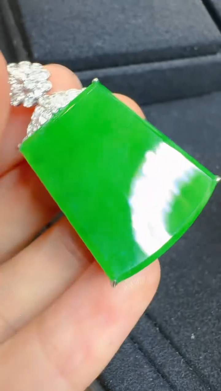 翡翠18K金镶嵌吊坠(不含链)多样性团购发一件