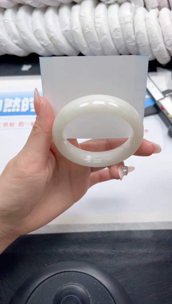 【闪购商品】和田玉手镯未镶嵌263-54