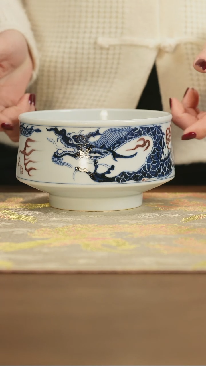 【闪购商品】景德镇手工青花釉里红龙纹大水洗