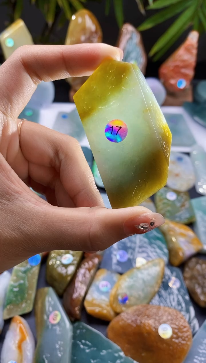 【闪购商品】定制翡翠未镶嵌翡翠