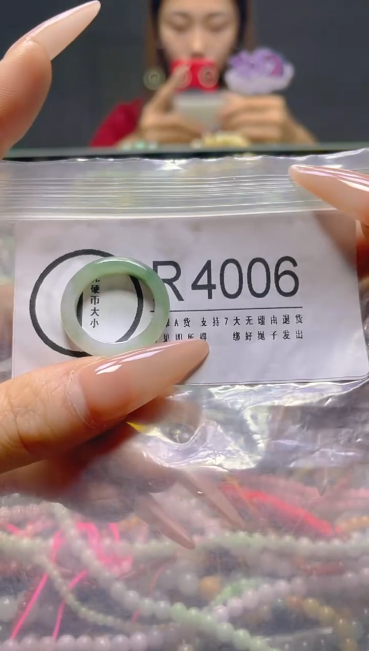 颈饰未镶嵌翡翠/R/翡翠A货，一件也是批发价