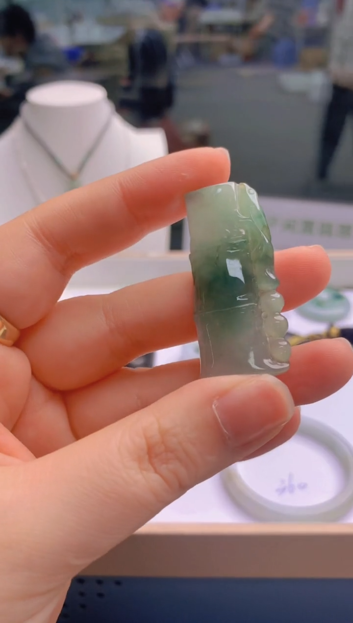 【闪购商品】翡翠颈饰未镶嵌翡翠吊坠|不退不换