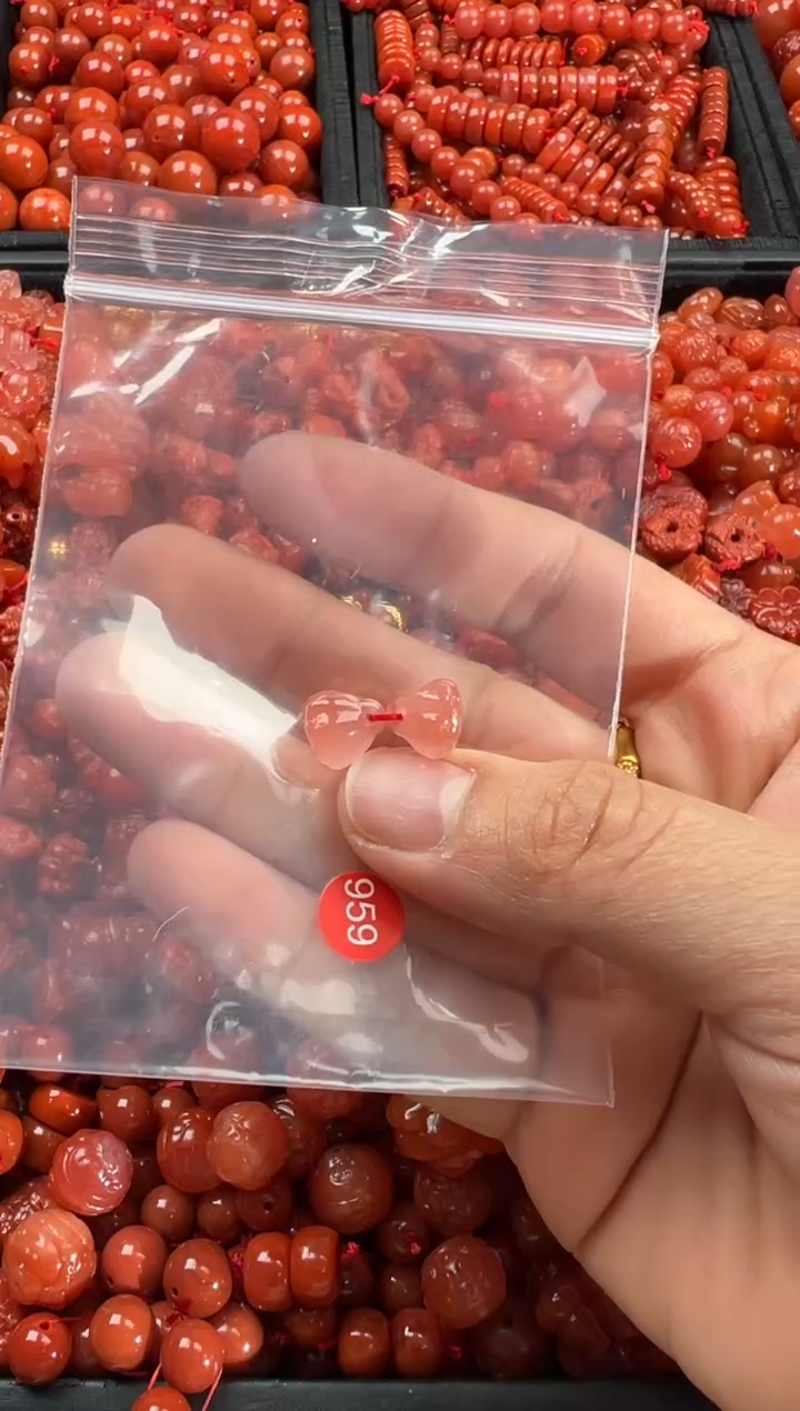 【闪购商品】南红玛瑙颈饰未镶嵌1