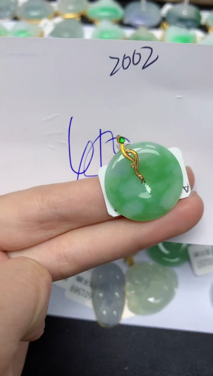 【闪购商品】翡翠颈饰18K金镶嵌天然翡翠A货