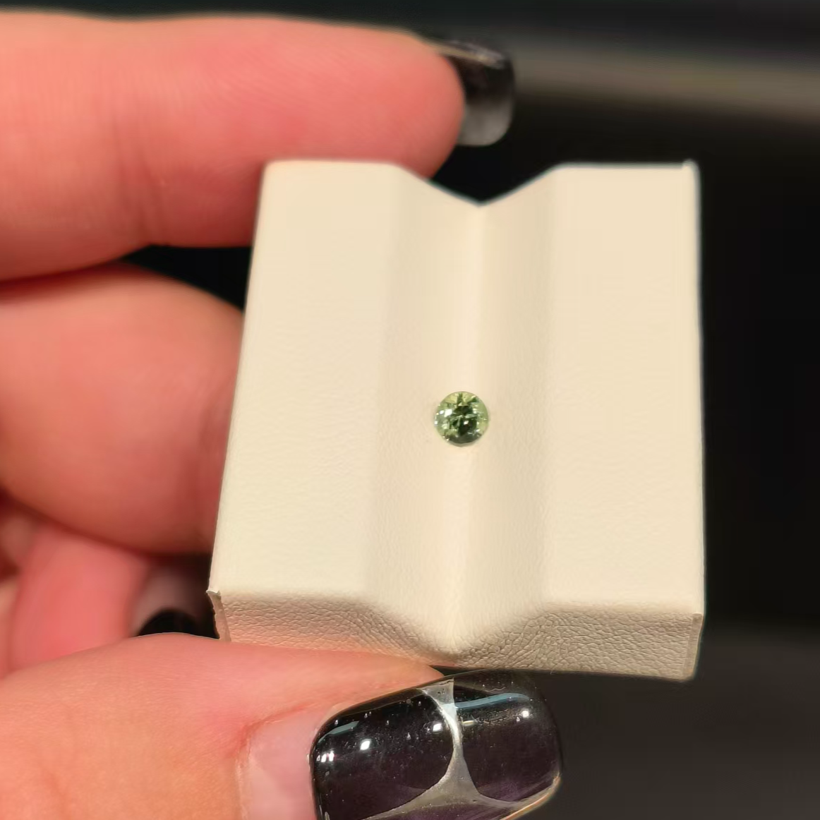 直播间整点福利19.9绿蓝宝 日常价99 0.15ct+ HL7842