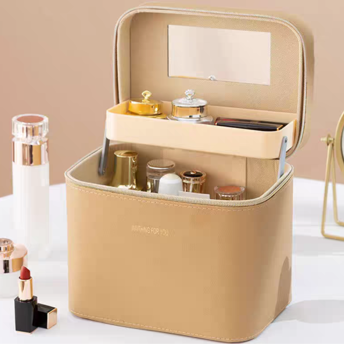 休闲风字母化妆包