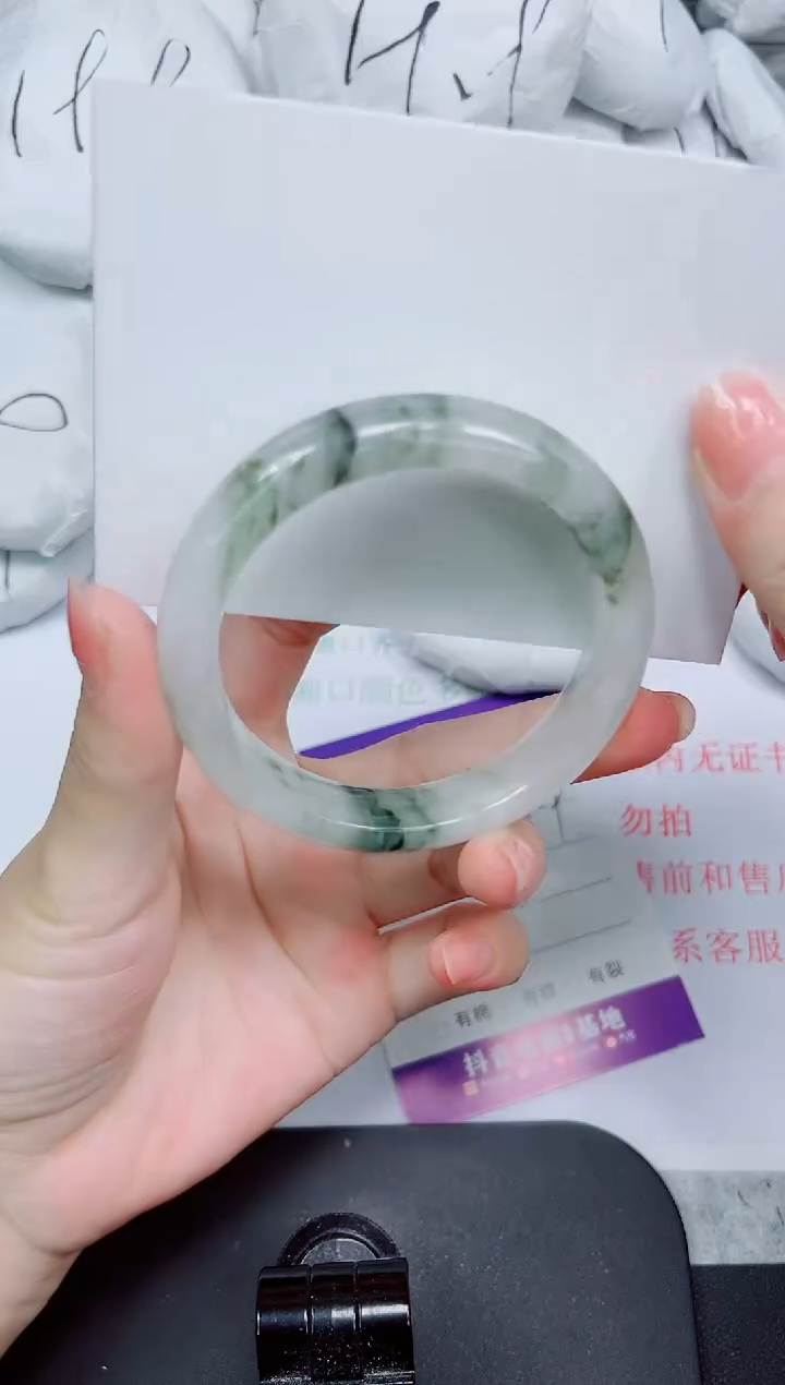 石英质玉手镯未镶嵌13-54