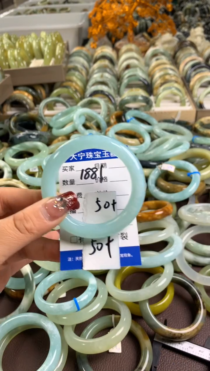 【闪购商品】蛇纹石玉手镯未镶嵌1871