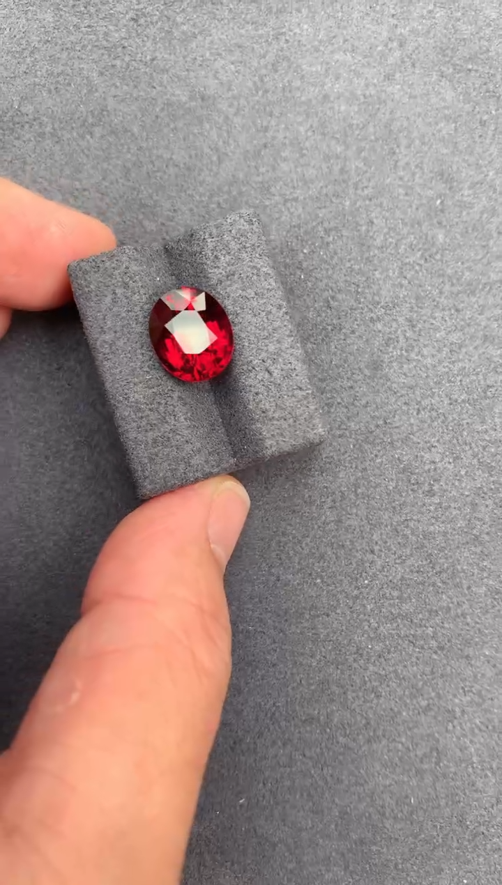 【闪购商品】碧玺裸石未镶嵌4.4ct卢比莱