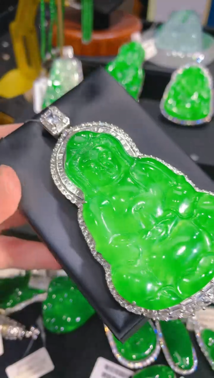 【闪购商品】翡翠颈饰银S925镶嵌89一季