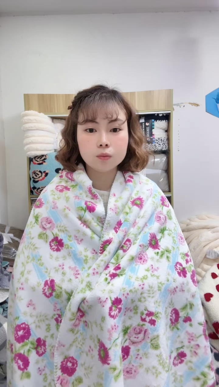 聚酯纤维70*170  牛奶绒