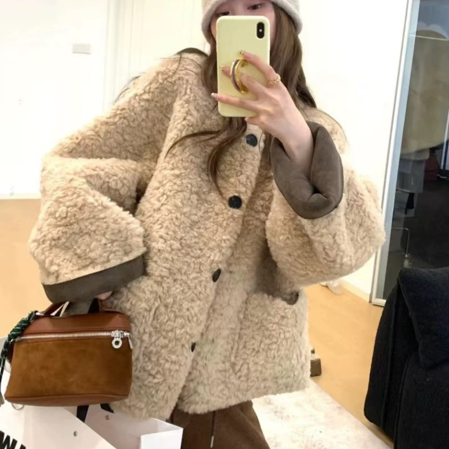 慵懒风环保羊羔毛减龄上衣秋冬款宽松加厚皮毛一体小香风外套