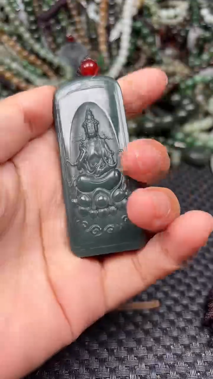 和田玉未镶嵌颈饰1