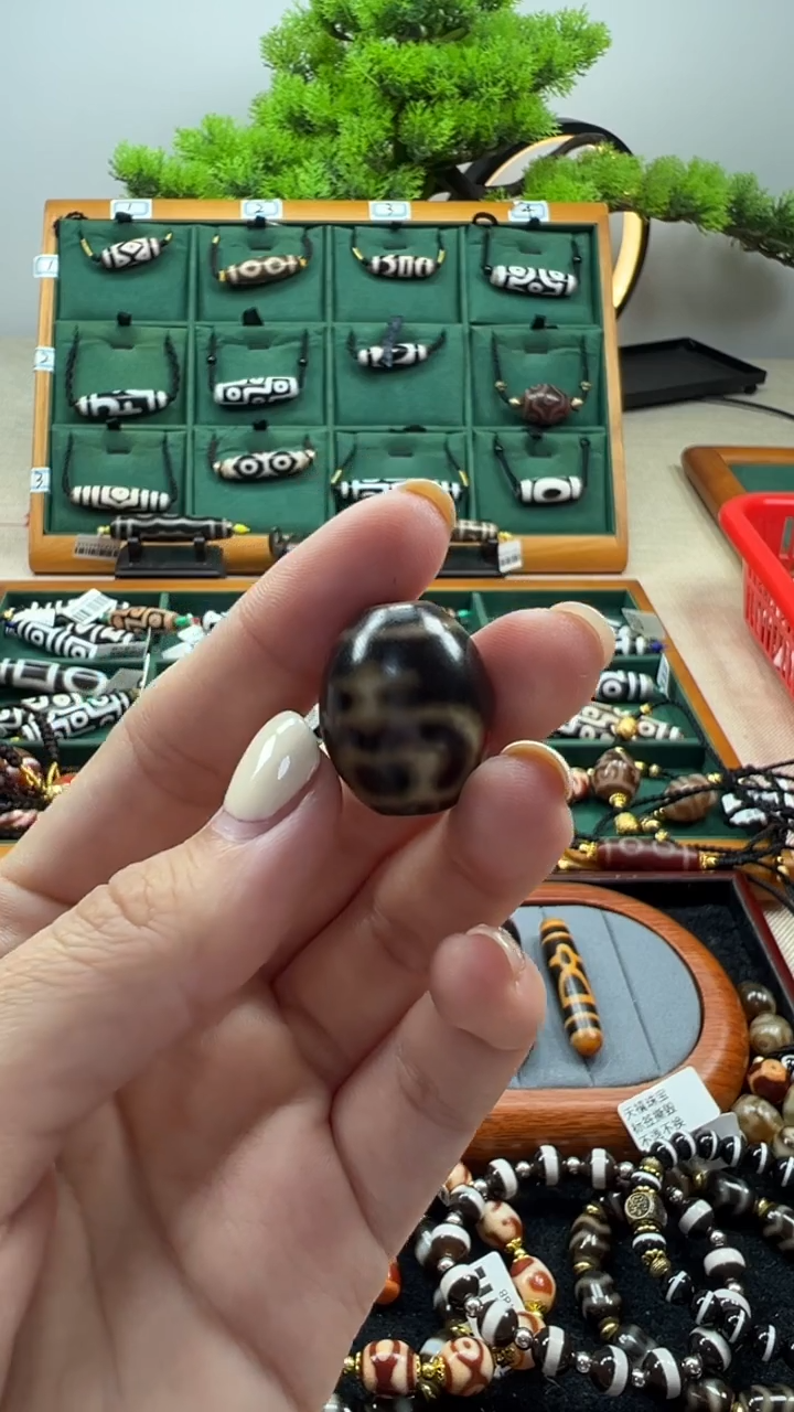 玛瑙/玉髓（覆膜）颈饰未镶嵌4.（微瑕随机发货）