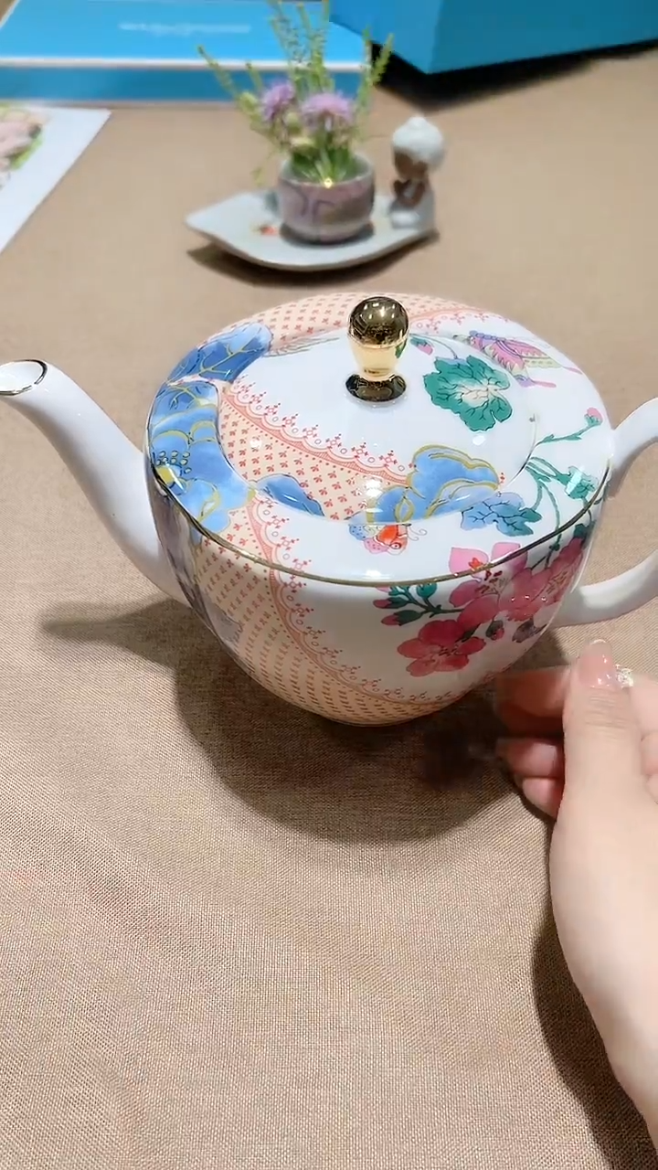 瓷片碗碟好物一件不留@@1