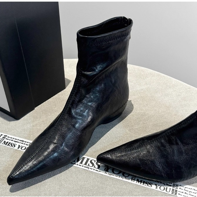 复古棕色坡跟内增高瘦瘦靴2025年女春秋新款气质法式尖头显瘦短靴