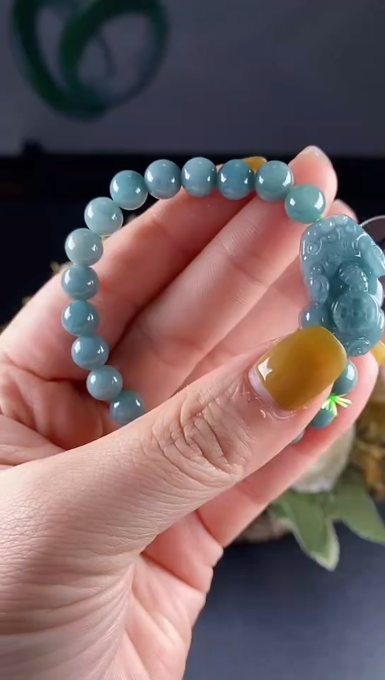 【闪购商品】翡翠未镶嵌颈饰0000000000000000 