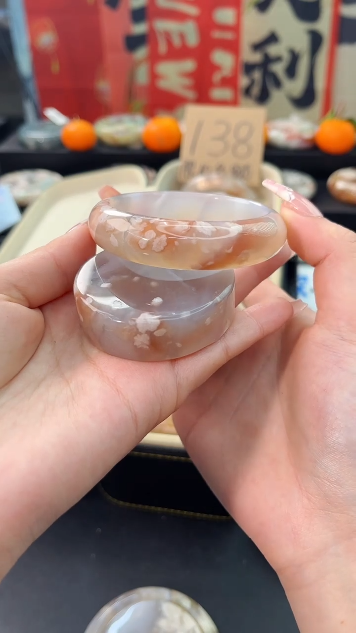 【闪购商品】石英质玉手镯未镶嵌赠送镯心（54圈口）