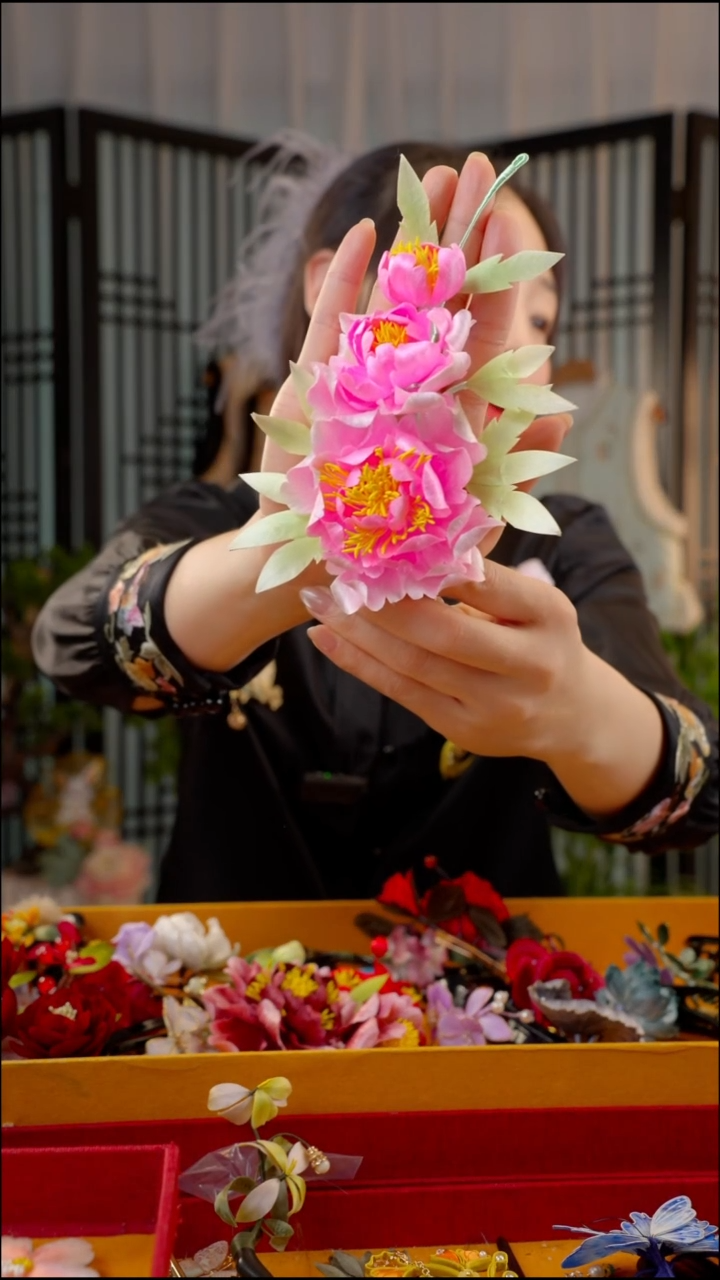 刺绣非遗苏绣绒花