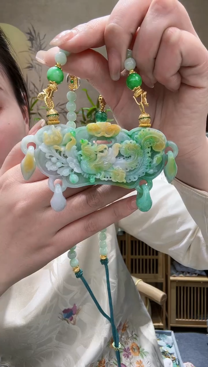 【闪购商品】翡翠颈饰未镶嵌吊坠