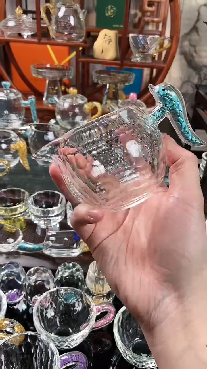 【闪购商品】绿松石胖海豚公杯