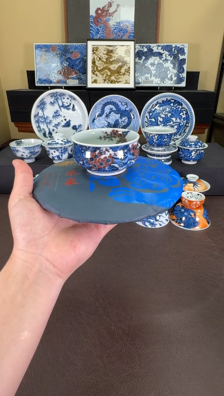 【闪购商品】又见春风青花釉里红矮炉式杯