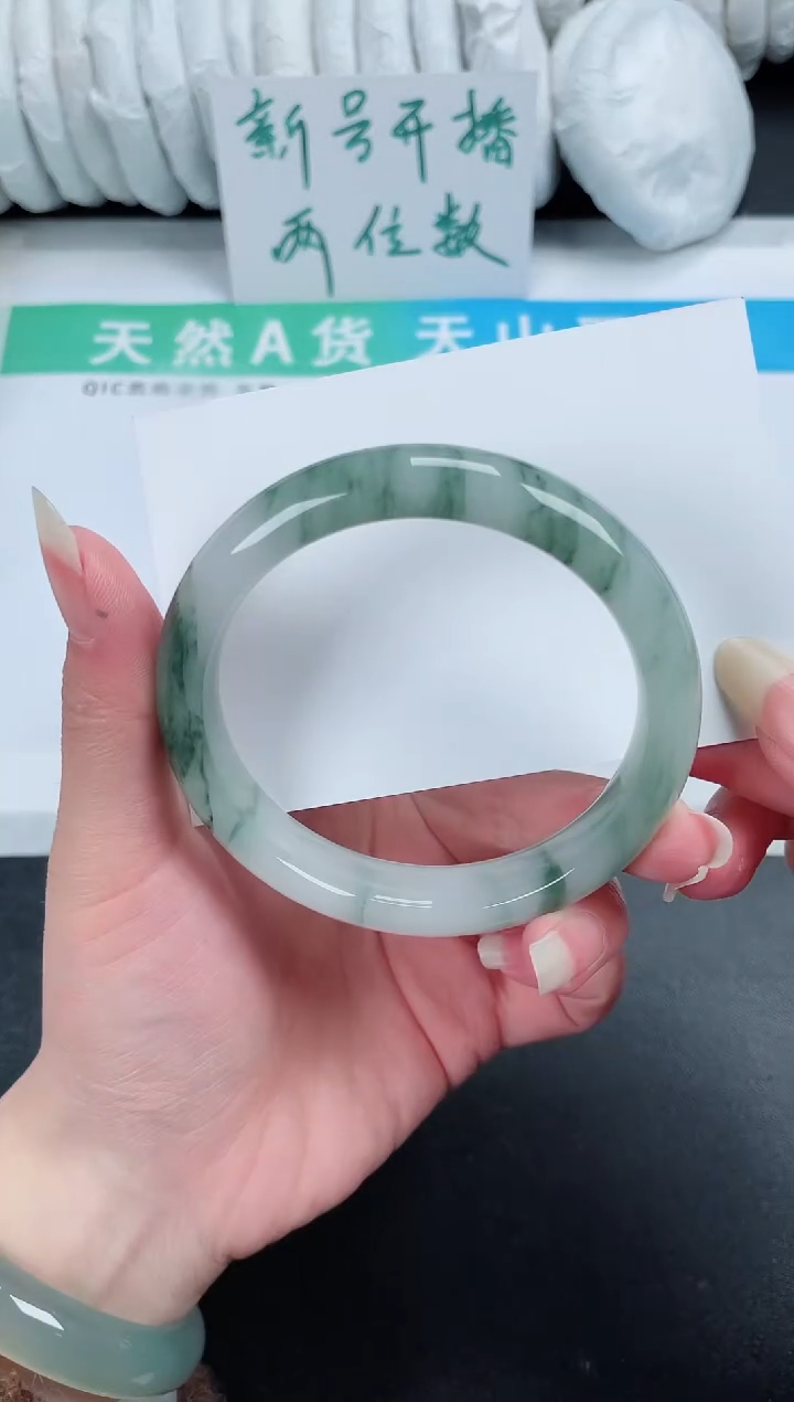【闪购商品】石英质玉手镯未镶嵌46-61