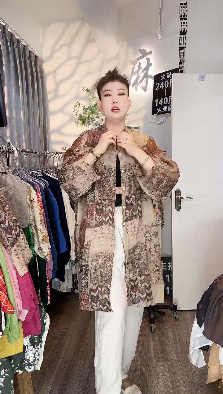 亚麻大码女装系列。