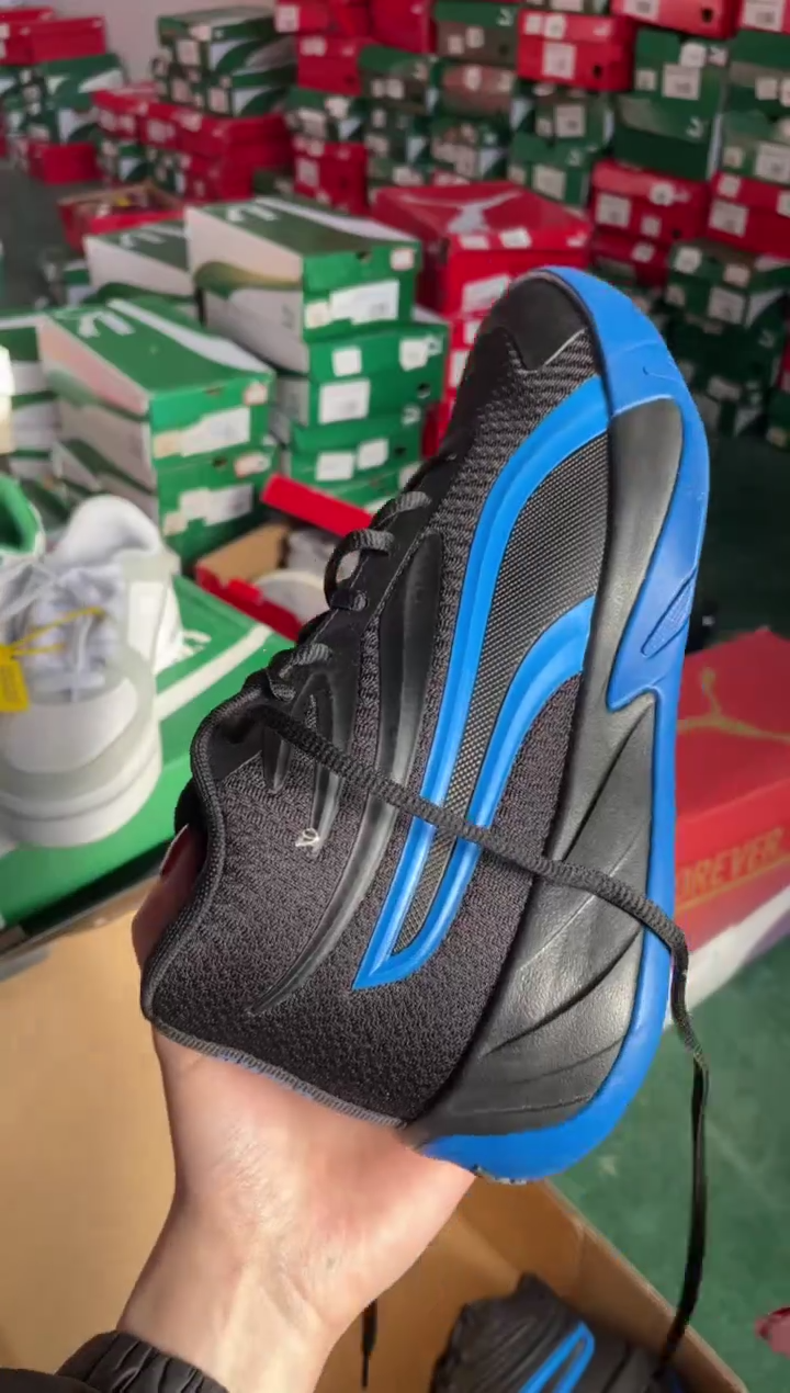 彪马时尚休闲运动鞋40M  TT2